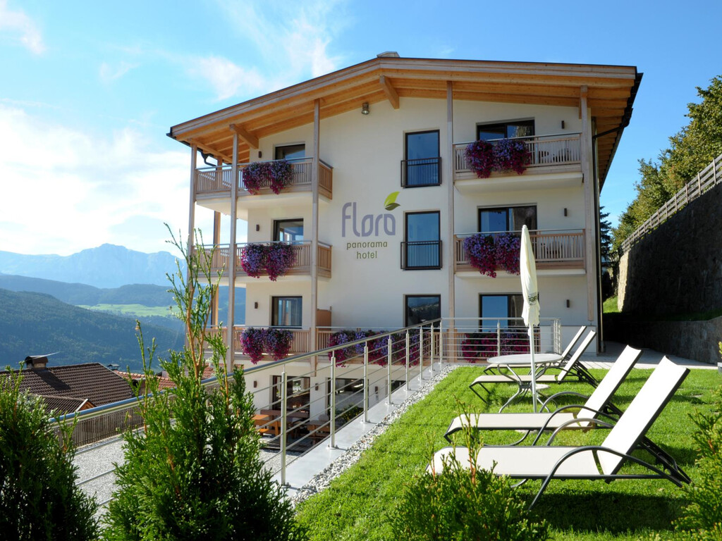 Pension Flora in Villandro, Italy