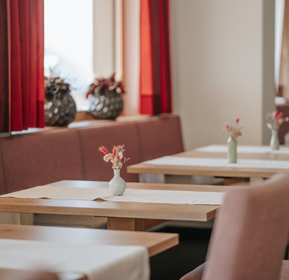 flora-panorama-hotel-speisesaal