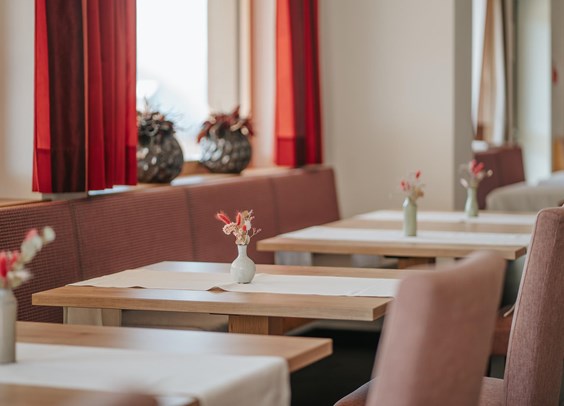 flora-panorama-hotel-speisesaal