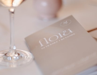 flora-panorama-hotel-details-abend