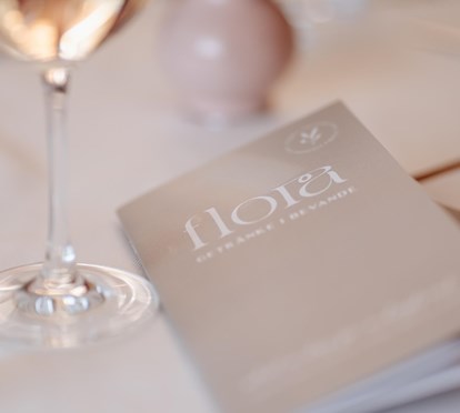 flora-panorama-hotel-details-abend