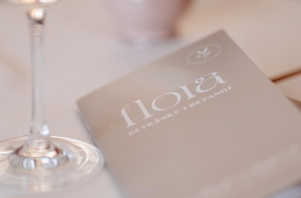 flora-panorama-hotel-details-abend